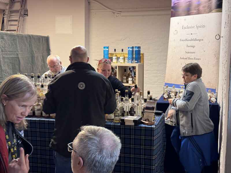 Messestand von Anam na h-Alba